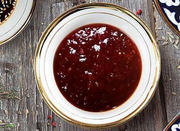 Ткемали красный