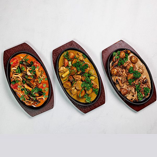 Сковородка с морепродуктами в соусе том-ям