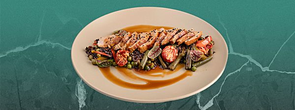 Филе индейки с жаренным рисом