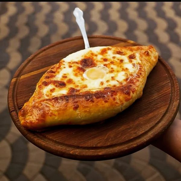 Хачапури по-аджарски