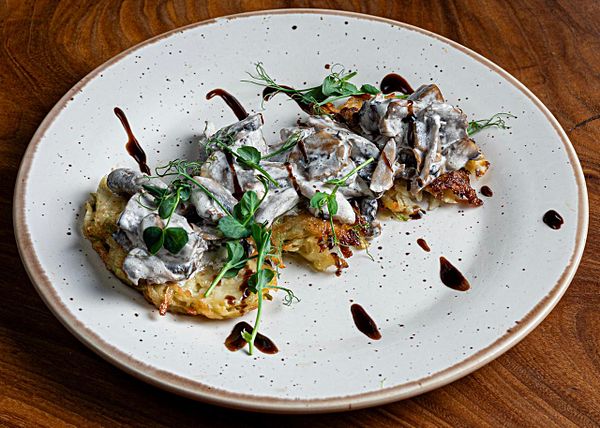 Драники с грибным жульеном