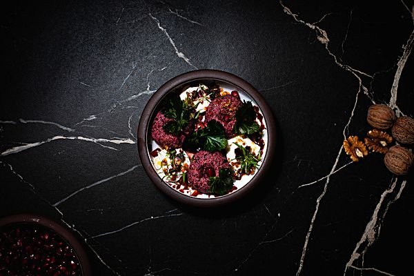 Пхали из свеклы с сырным муссом