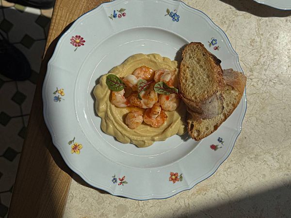 Хумус с креветками