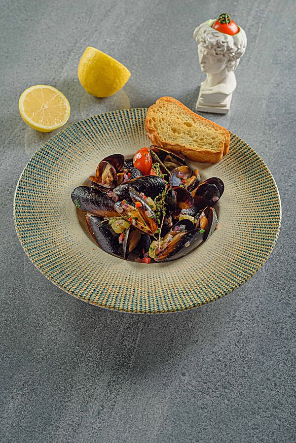 Мидии Крымские в створках в винном соусе