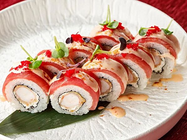 Тунец\креветка темпура\соус ментайко