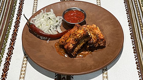 Свиные ребра в медово-горчичной карамели