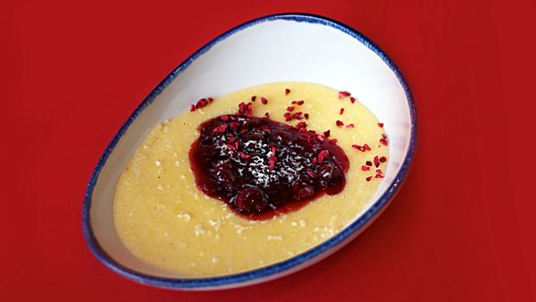 Полента с вишней