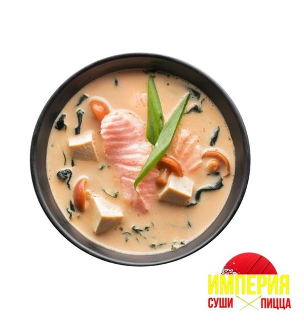 Сливочный суп с лососем