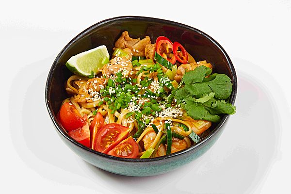 Лапша удон с соусом Том-Ям