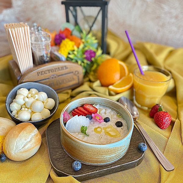 Овсяная каша с фруктами