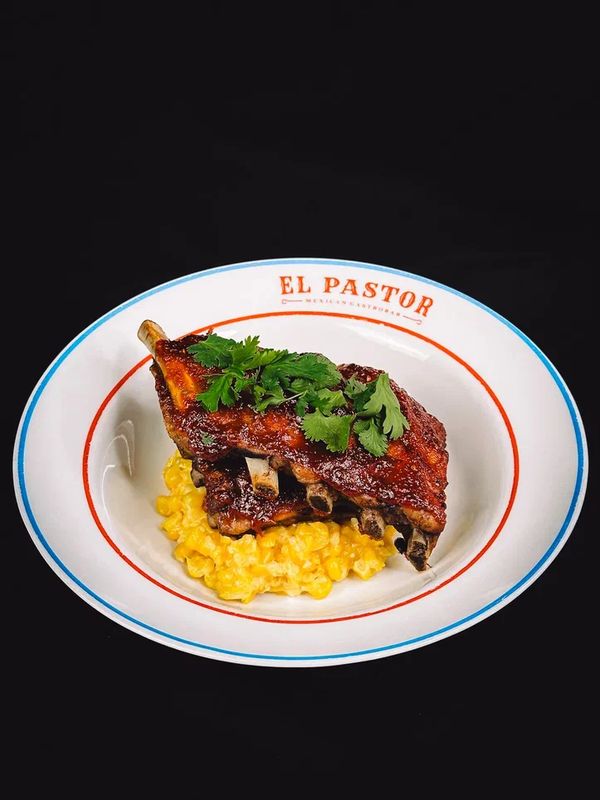 Запеченные ребра с кукурузой