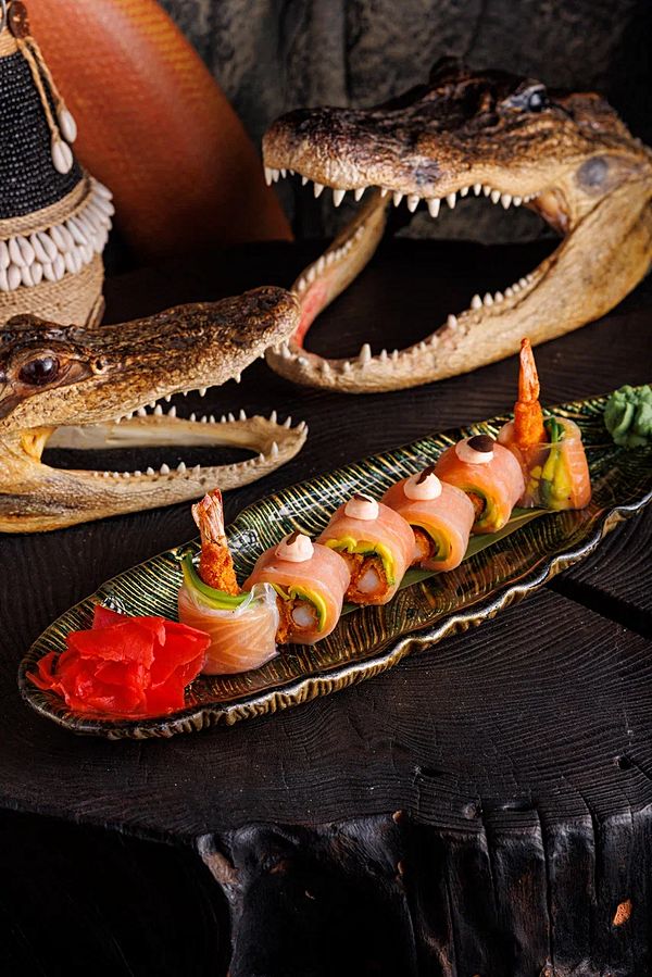 Ролл без риса с креветкой темпура и лососем