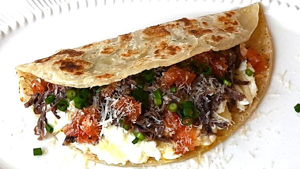 Лепешка Роти с рваной говядиной