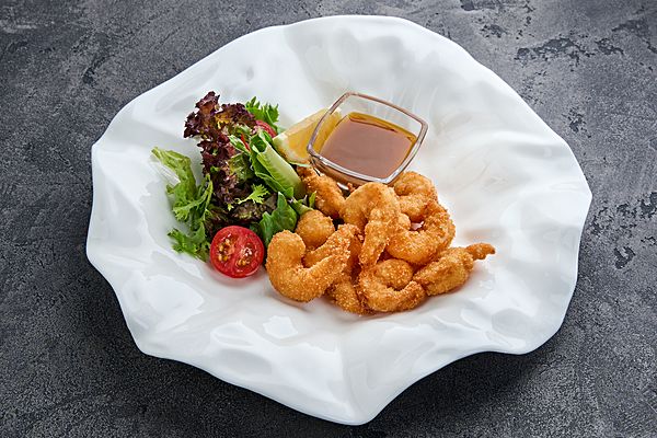 Креветки в панко с соусом манго-чили