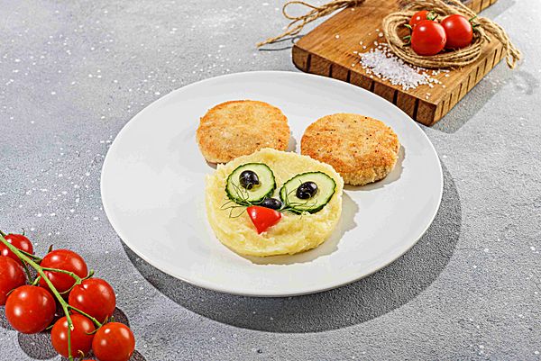 Котлеты куриные с пюре