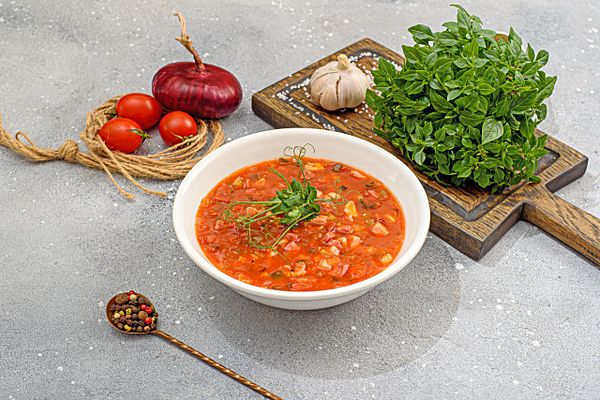 Солянка сборная мясная