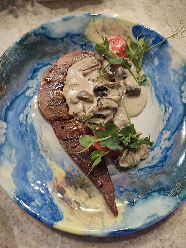 Стейк языка на гриле