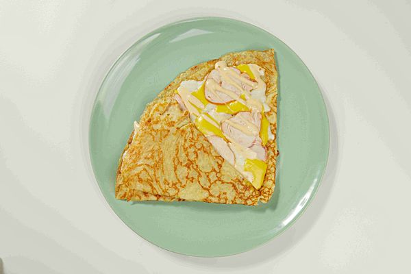 С копченой курицей, сырами Моцарелла и тостерным