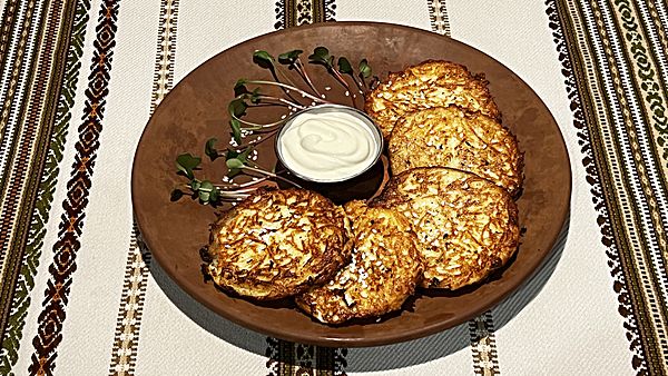 Драники со сметаной