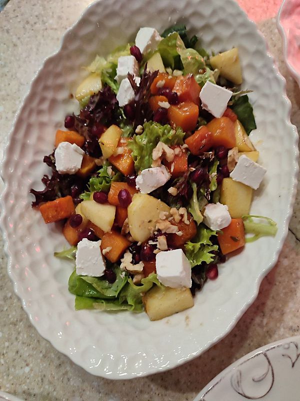 Салат с запеченной тыквой