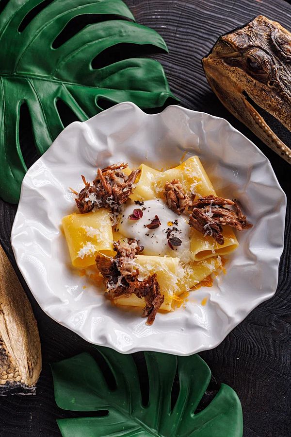 Паста с томленной говядиной