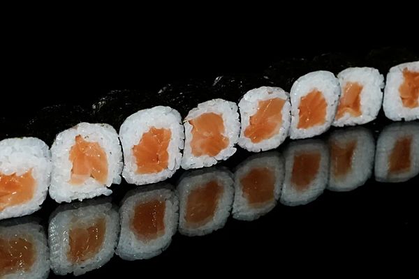 Маки лосось