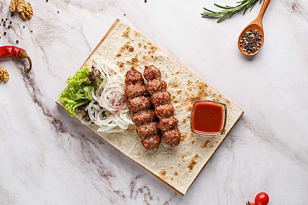 Люля-кебаб из говядины и баранины