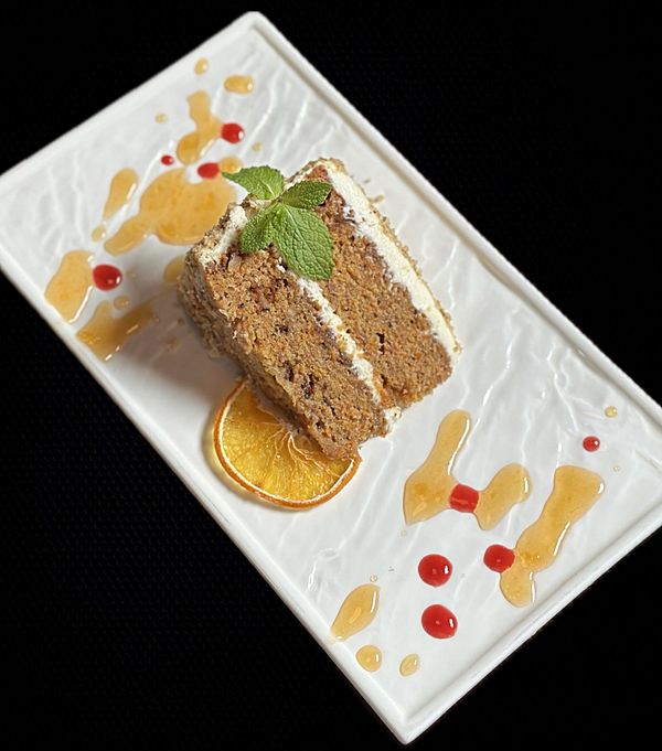 Морковный торт с карамелизированными орехами