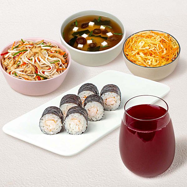 Бизнес-ланч XL с морсом из черной смородины