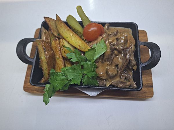 Бефстроганов из телятины