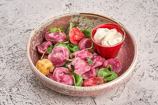 Пельмени с курицей и говядиной