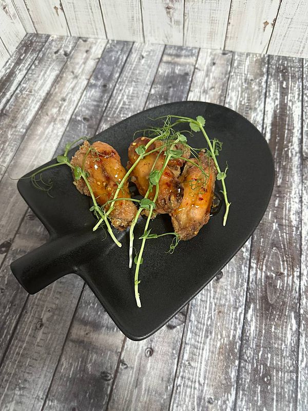 Куринное крыло с тайским соусом