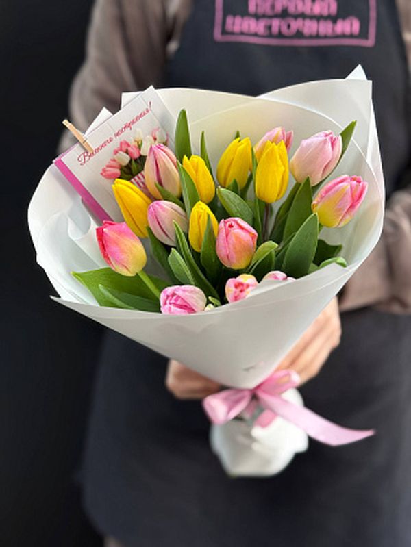 15 тюльпанов в оформление