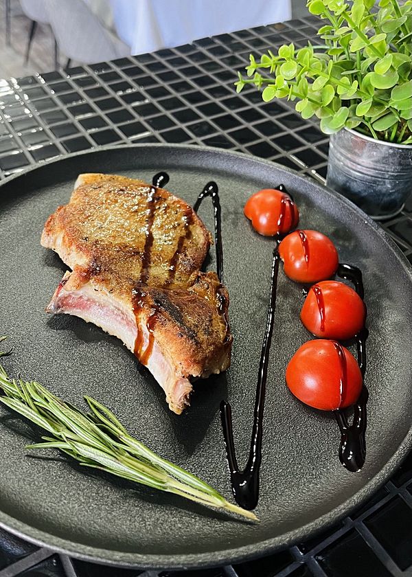 Карбонад на кости