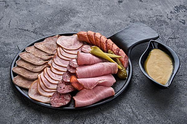 Мясная тарелка