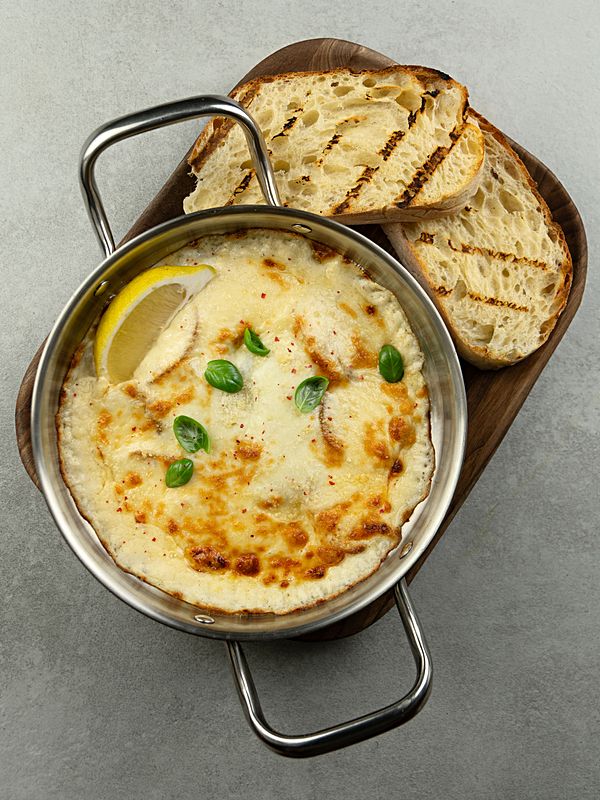 Судак запечёный с картофелем и соусом бешамель