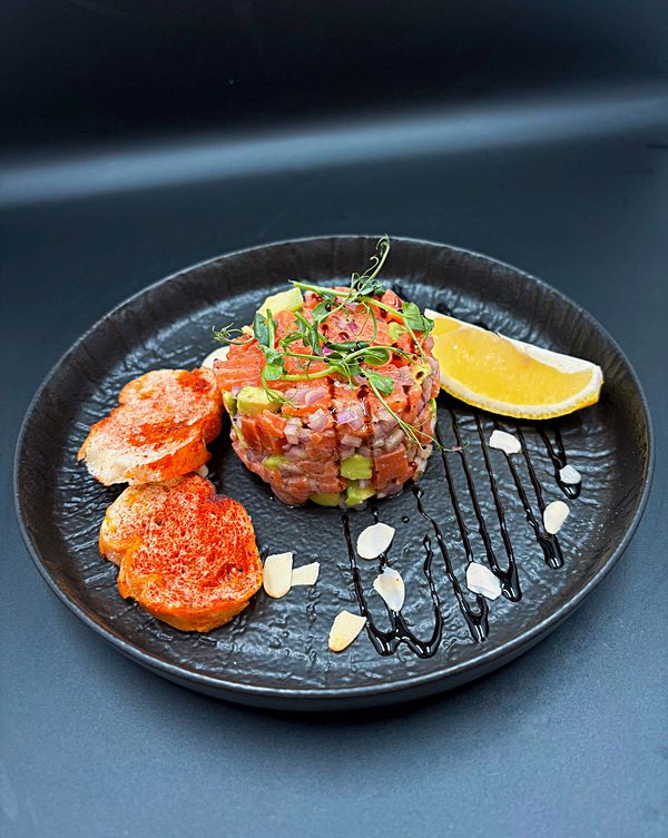 Тар тар из лосося