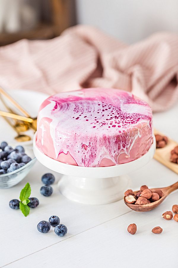 Ореховый Дакуаз с черникой