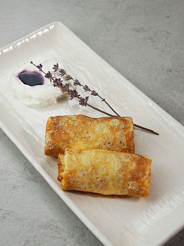 Блинчиĸи с творогом и изюмом