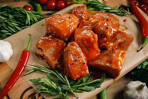 БАТЧЕР ‒ маринованное мясо и колбасы на Героев Сталинграда