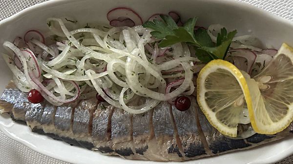 Сельдь с луком