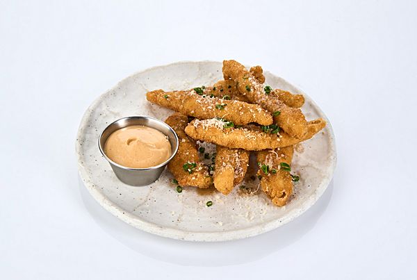 Стрпсы куриные с соусом биг-тейсти