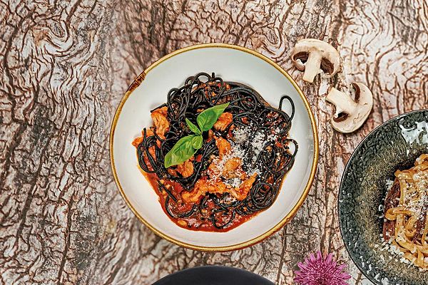 Черные спагетти с лангустином