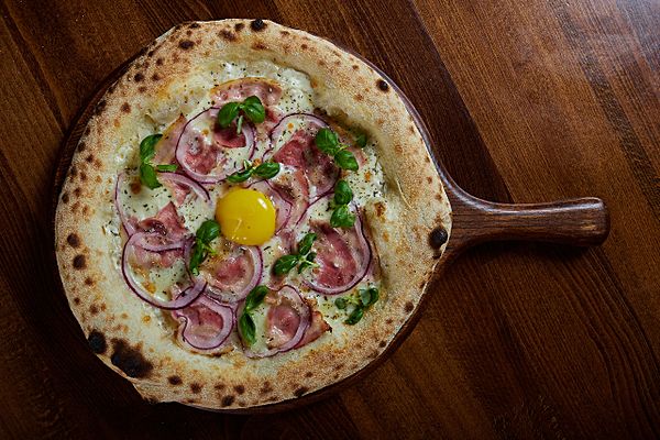 Пицца карбонара