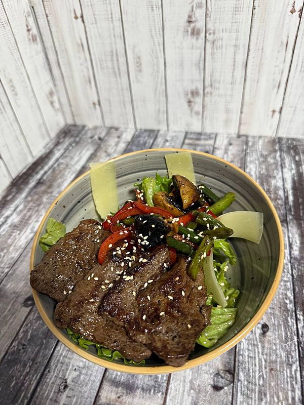 Теплый с телятиной