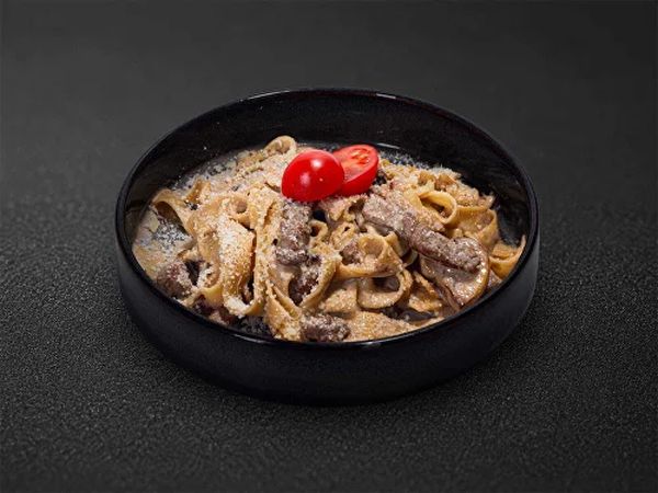 Паста с говядиной и грибами