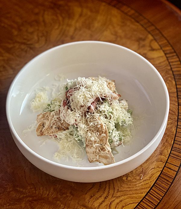 Цезарь с курицей и беконом