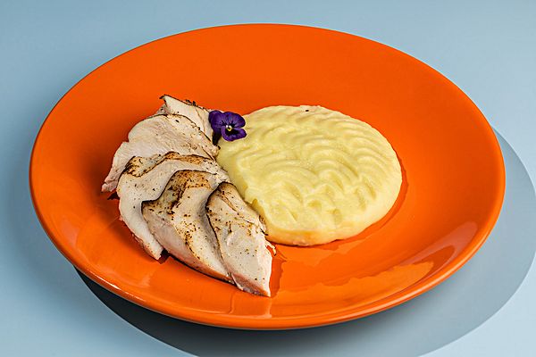 Куриная грудка с пюре