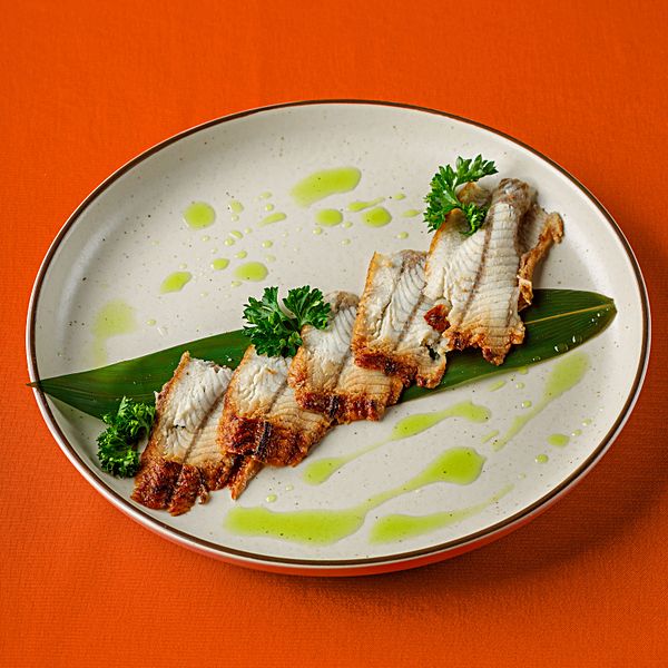 Угорь копченый