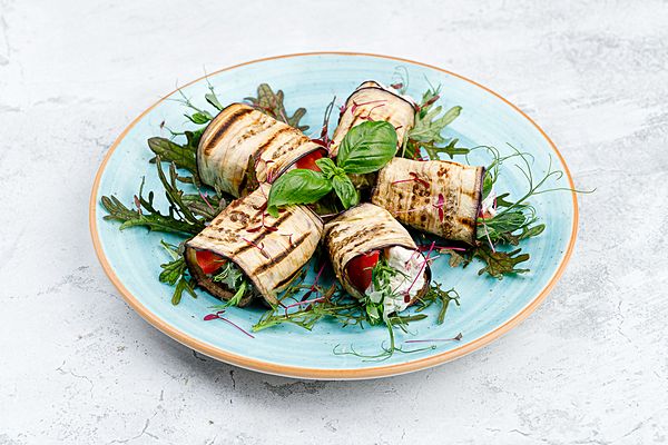 Рулетики с баклажаном